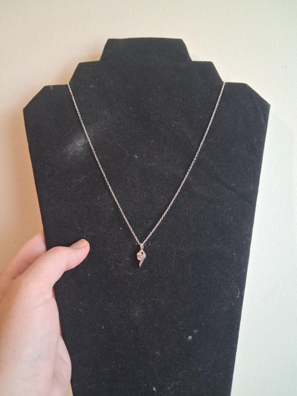 18 inch Solitaire necklace